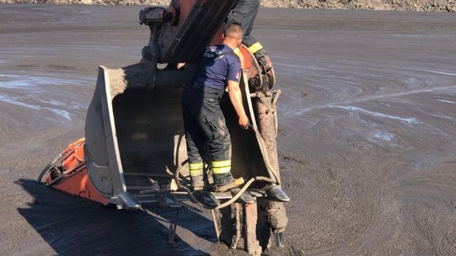 Manisa'da iş makinesi operatörü çamur altında kaldı: Çalışma başlatıldı! - Sayfa 2
